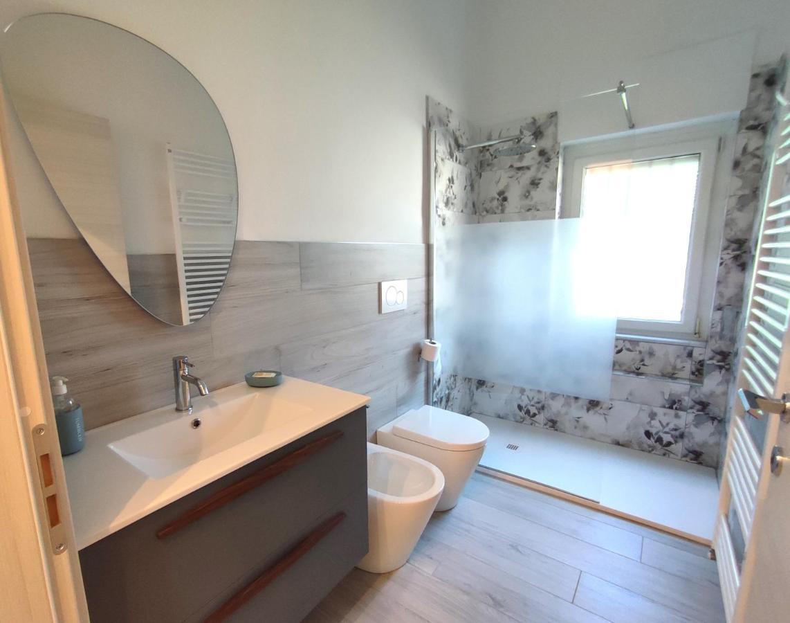Vista Lago Lecco - Neiade Guest House Pescate Dış mekan fotoğraf